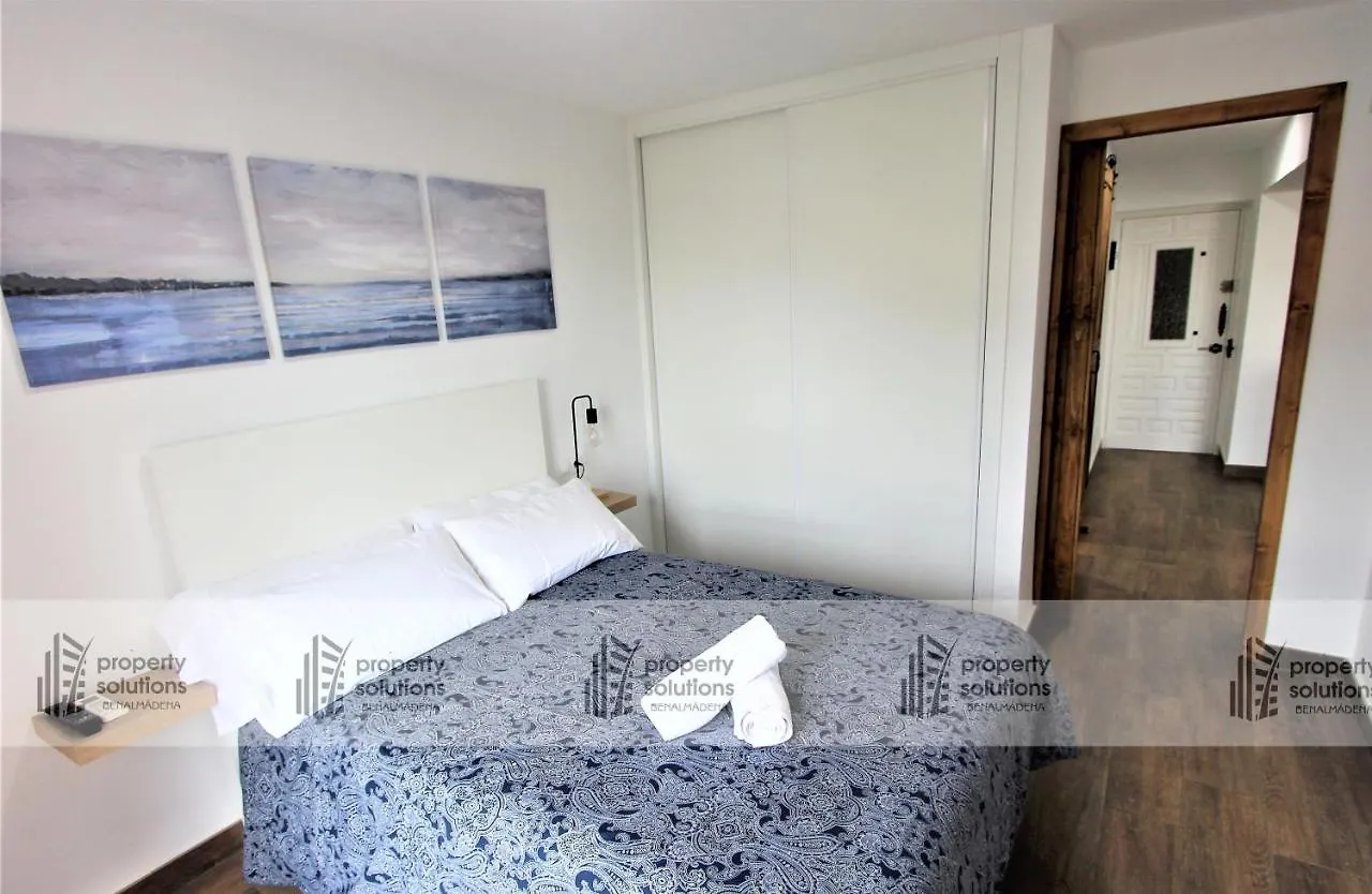 508 Piscis: Mountain-View Apartment with Pool Benalmadena